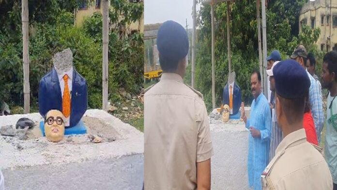 असामाजिक तत्वों ने तोड़ी संविधान निर्माता बाबा साहेब की प्रतिमा