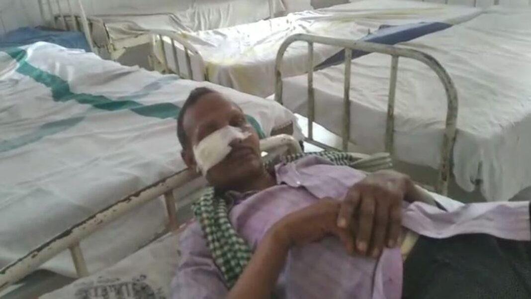 Nawada में बेखौफ हुए बदमाश, पत्रकार के पिता व भाई से की मारपीट