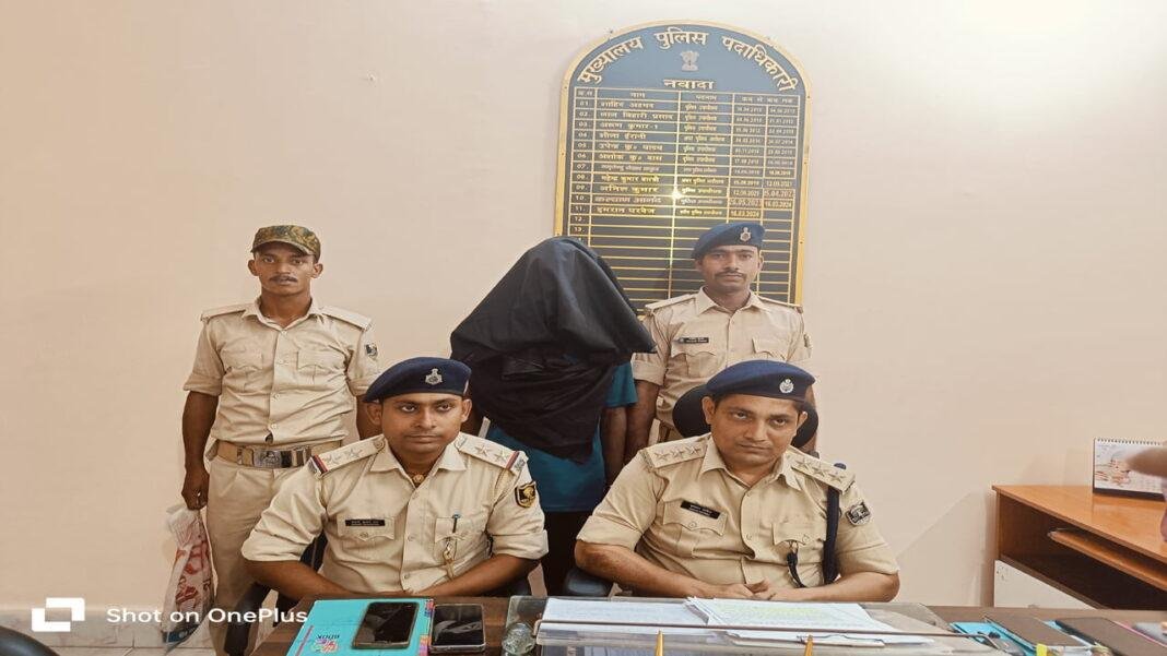महिला को धारदार हथियार से गाल पर वार कर हत्या करने वाले अभियुक्त गिरफ्तार