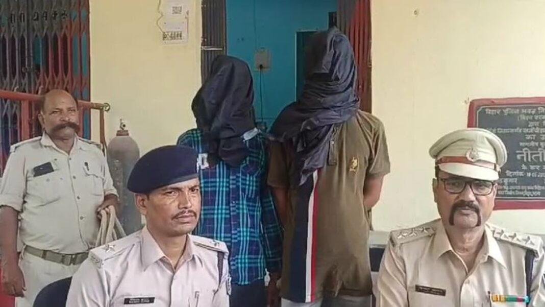 पुलिस ने 2 बदमाशों को लूटपाट करने के दौरान धर दबोचा