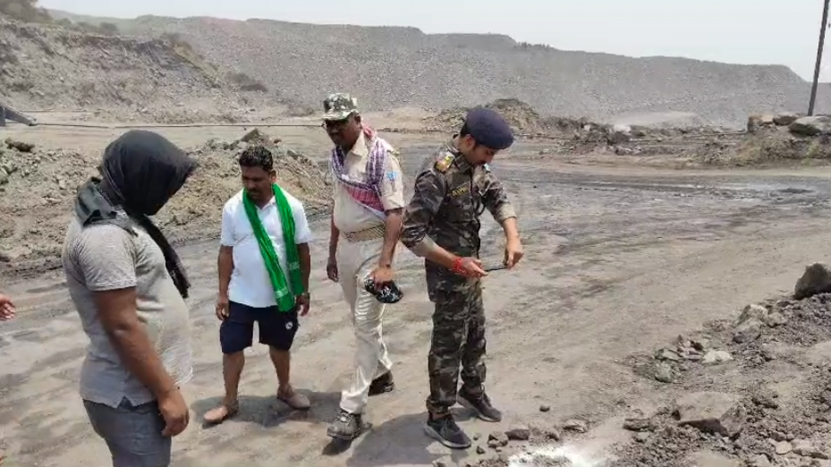 Baghmara : गोलियों की तड़तड़ाहट और बमबाजी से गूंजा बाघमारा, बाइक सवार अपराधियों ने…