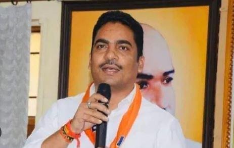 विधायक भानु प्रताप शाही ने आगे कहा कि झारखंड भाजपा ने बनाया। भाजपा आदिवासियों की पीड़ा समझती है और इसीलिए झारखंड राज्य का गठन किया। 