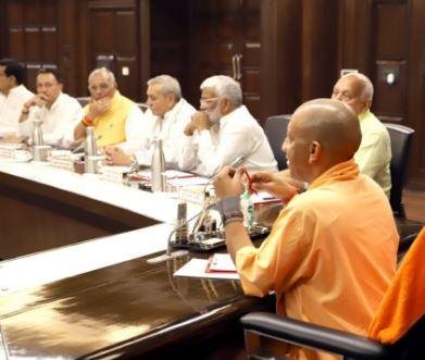 After Election, CM Yogi in Action : मत्रियों को दो टूक – वीआईपी कल्चर से बचें और जनता की समस्याओं का तुरंत समाधान करें 2 22Scope News चाहिए। सीएम योगी आदित्यनाथ ने दो टूक कहा कि मंत्रीगण हों या अन्य जनप्रतिनिधि, सभी को वीआईपी कल्चर से परहेज करना होगा।
