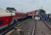 बॉम्बे हावड़ा मेल दुर्घटनाग्रस्त:2 पुरुष यात्रियों के मृत्यु होने की पुष्टि