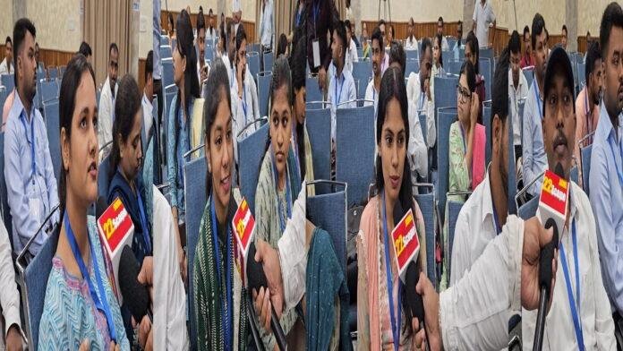 नियोजन पत्र लेने के बाद काफी खुश दिखे अभ्यर्थी