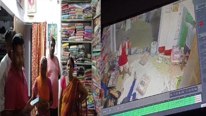 कपड़ा व्यापारी से एक लाख की लूट, CCTV में कैद हुई वारदात