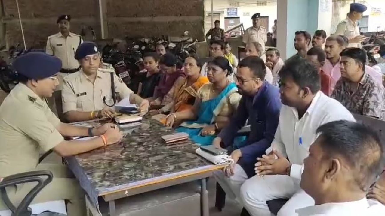 नए कानून लागू होते ही भोजपुर SP ने की बैठक, दी आवश्यक जानकारी