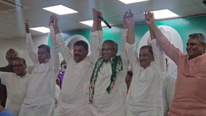 JDU Party JDU के राष्ट्रीय महासचिव बने पूर्व IAS अधिकारी मनीष वर्मा