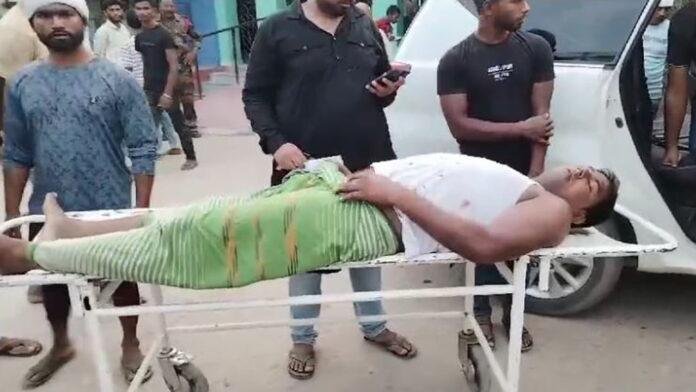 ताजिया जुलूस के दौरान 2 गुट आपस में भिड़े, खूब चले लाठी डंडे