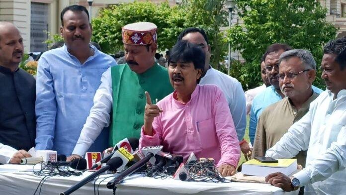 Opp MLA विपक्ष ने कहा- हम बिल का करते हैं समर्थन, 9वीं अनुसूची में जल्द शामिल हो आरक्षण