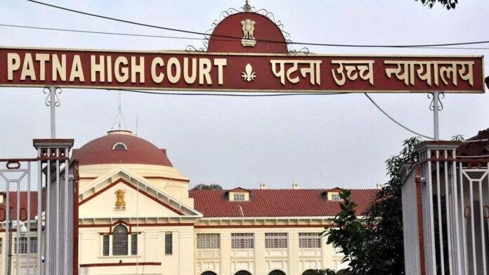 पटना HC का बड़ा फैसला, सिपाहियों के ट्रांसफर पर लगी अंतरिम रोक
