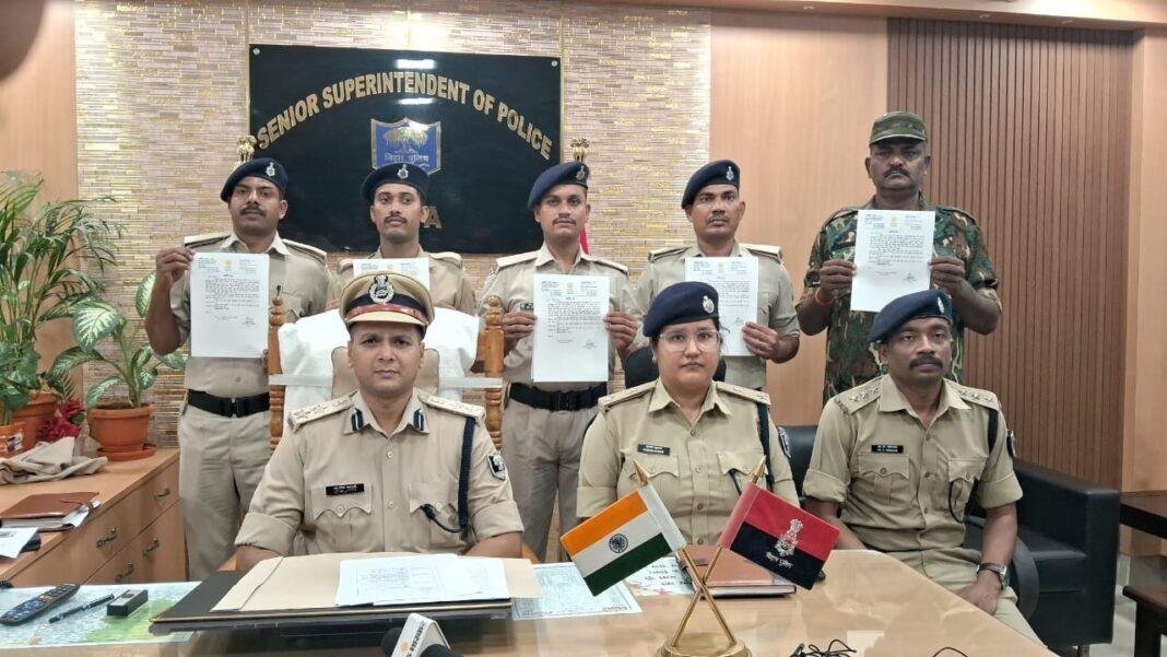 बहादुरी का मिला सम्मान, 5 जवानों को SSP ने किया सम्मानित