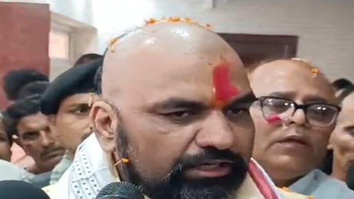 नए लूक में सम्राट, पगड़ी उतारने के बाद भव्य स्वागत, कहा- राम के चरणों में सपर्पित किया हूं मुरेठा