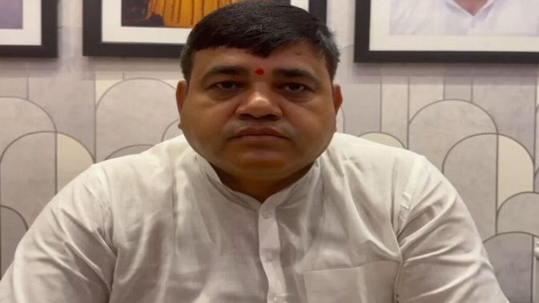 शक्ति का दिलीप जायसवाल पर निशाना, कहा- बिहार में भ्रष्टाचार है, बिना पैसे का नहीं होता कोई काम
