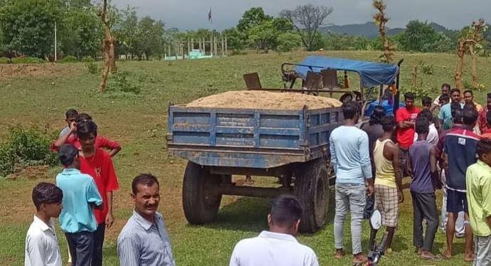 ईचागढ़ अवैध बालू