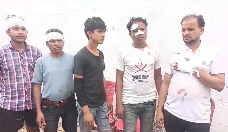 Jharia में मोहर्रम जुलुस के दौरान दो दलों में पत्थरबाजी, कई के सर फूटे किसी के हाथ टूटे और... | 22Scope News कदजरद min 22Scope News