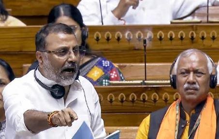 लोकसभा में शून्यकाल के दौरान बोलते हुए सांसद निशिकांत दुबे
