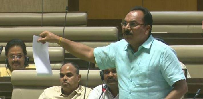 कांग्रेस विधायक प्रदीप यादव ने प्रतिपक्षी खेमे के भाजपा को सीधे निशाने पर लिया।