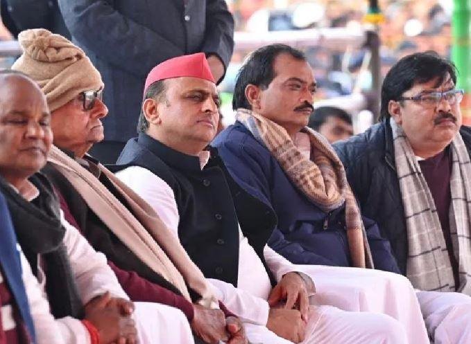 हादसे के बाद सपा मुखिया अखिलेश यादव का यह पोस्ट वायरल हो रहा है।
