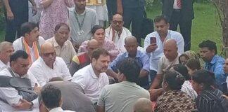 लोकसभा के नेता प्रतिपक्ष राहुल गांधी भी पीड़ितों से मिलने पहुंचे तो उनके सुर में भी मुआवजे की बात तो दिखी