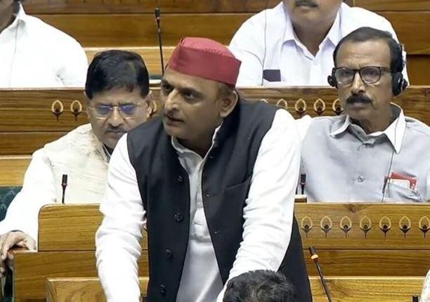 दिल्ली हादसे पर लोकसभा में बोलते अखिलेश यादव