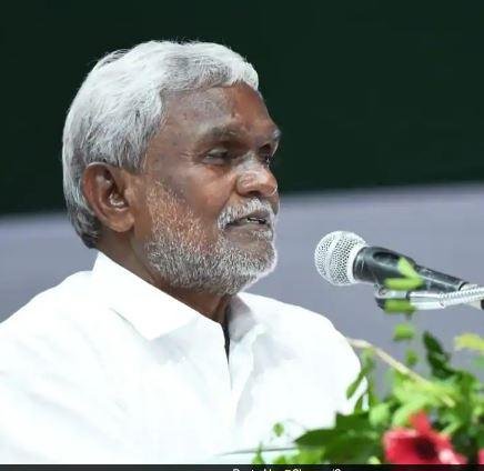 लोबिन हेंब्रम की चंपाई सोरेन से मुलाकात ने बढ़ाई भाजपा में शामिल होने की अटकलें!