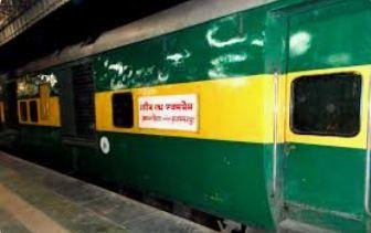 गरीब रथ ट्रेन में नहीं होगा साइड मिडिल बर्थ
