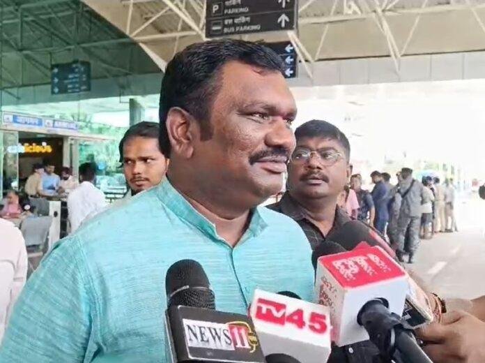 हेमंत सोरेन के लिए परिवार प्राथमिकता: बाउरी