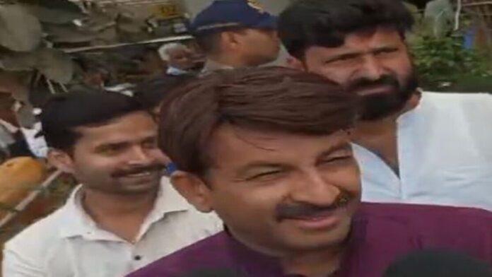 मनोज तिवारी का राहुल पर तंज, कहा- मेंटल हैं, होनी चाहिए उनकी जांच