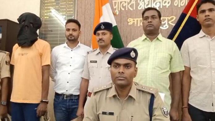 भागलपुर में दिल्ली पुलिस की धमक, बुजुर्ग की हत्या मामले में इनामी बदमाश गिरफ्तार
