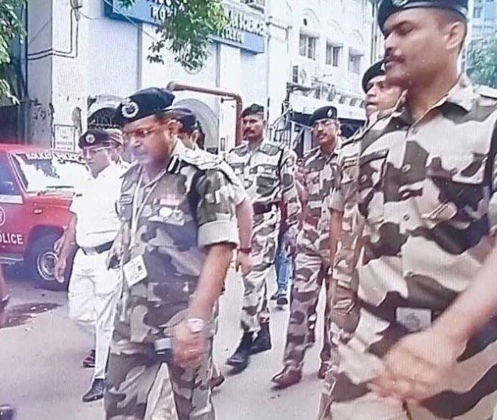 Breaking : सुप्रीम निर्देश पर आरजी कर अस्पताल पहुंचे सीआईएसएफ के डीआईजी, लगातार छठें दिन प्रिंसिपल डॉ. संदीप से सीबीआई की पूछताछ जारी, एक एएसआई भी तलब