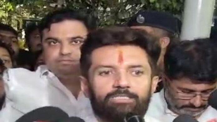 चिराग पहुंचे पटना, राष्ट्रीय अध्यक्ष बनने पर जोरदार स्वागत