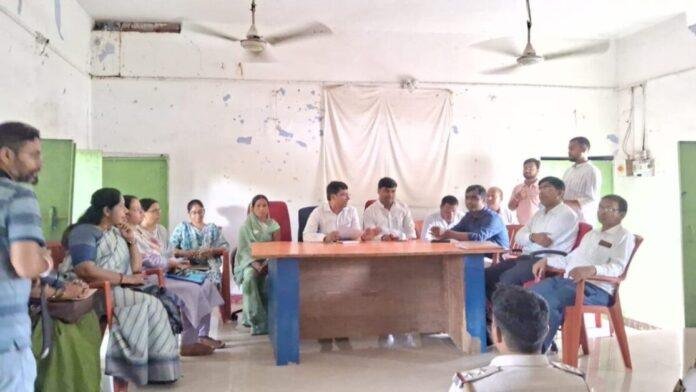 नगर प्रखंड चंदौती के मनरेगा भवन में पंचायत समिति की बैठक