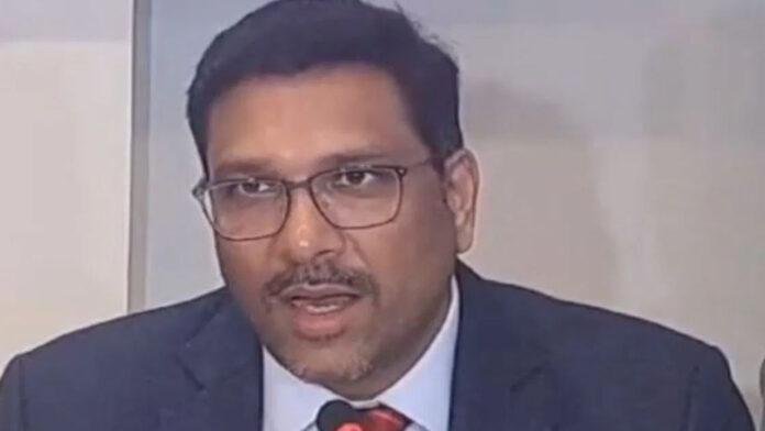 दागी IAS संजीव हंस की गि'रफ्तारी पर फैसला आज