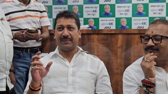 'बिहार की इंजीनियरिंग कॉलेज में नामांकन के बाद भी लगभग आधा सीट रिक्त'