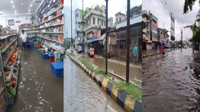भारी बारिश से जलमग्न हुआ शहर, दुकानों में घुसा पानी