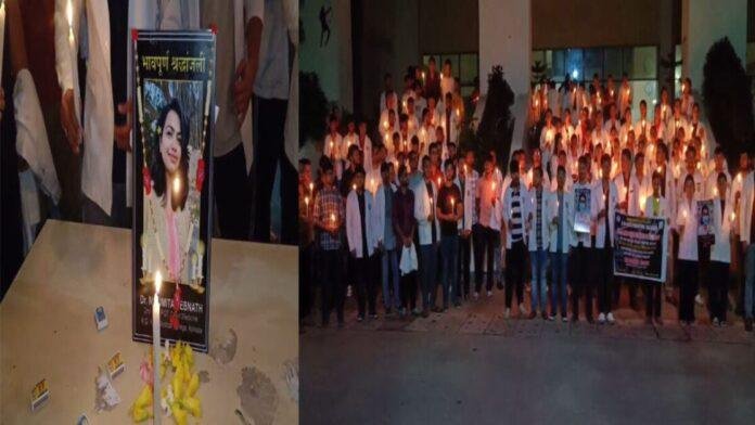 विम्स के मेडिकल छात्रों ने कैंडल मार्च निकाल दी श्रद्धांजलि