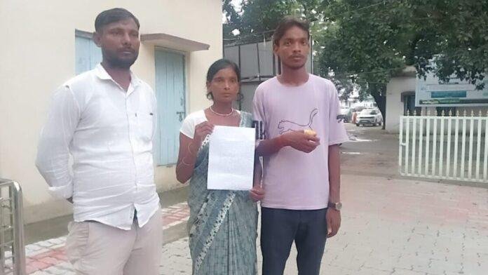 मनचले युवकों ने एक युवक को मारपीट कर किया घायल