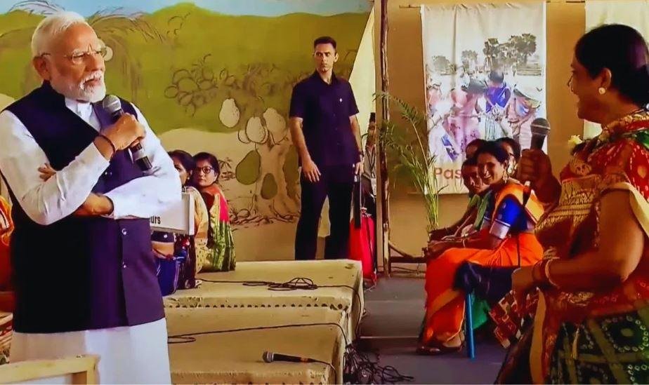 महाराष्ट्र के जलगांव में पीएम मोदी