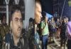 महावीरी जुलूस को रोकने पर पुलिस पर पथराव, BDO की गाड़ी को फूंका