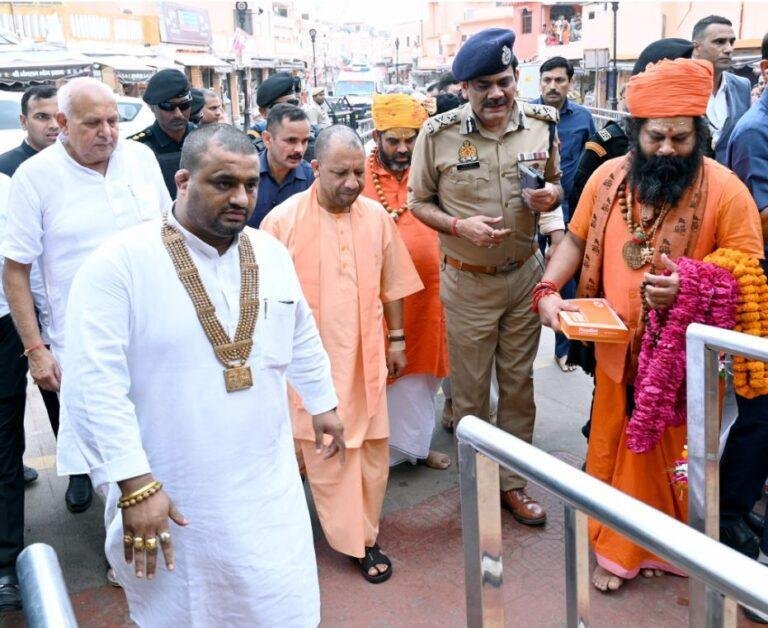 अयोध्या में सीएम योगी