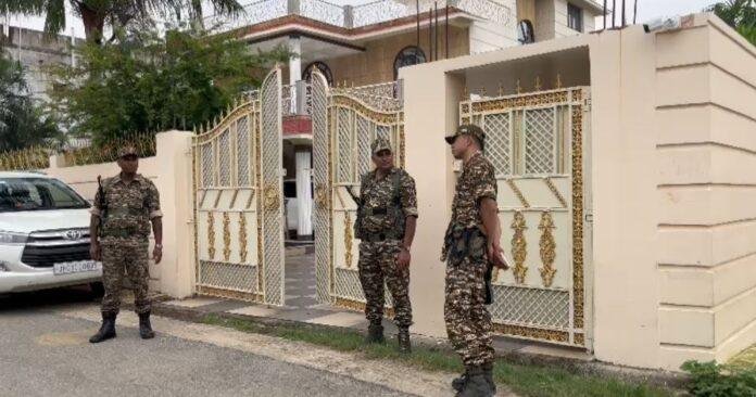 धनबाद में ईडी की रेड