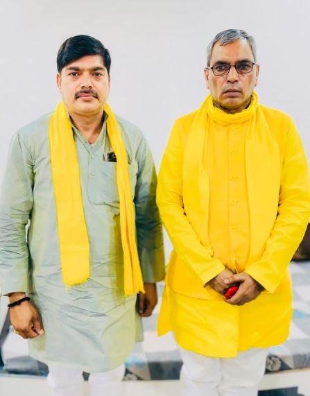 सुभासपा राष्ट्रीय अध्यक्ष ओपी राजभर ने विनोद सिंह टीटी को प्रदेश महासचिव का दायित्व सौंपा।