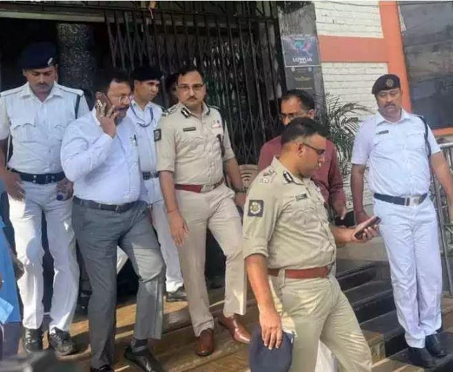 कोलकाता के आरजी कर मेडिकल कॉलेज अस्पताल में छात्रा की रेप के बाद हत्या की जांच में जुटी एसआईटी