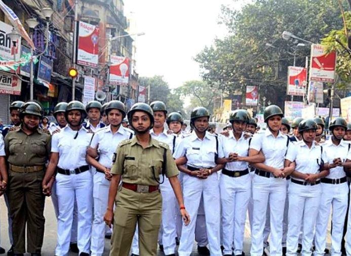 Breaking : ‘रात हमारी है’ आंदोलन से हलचल में ममता सरकार, आंदोलनकारियों की सुरक्षा में अतिरिक्त महिला पुलिस बल की तैनाती कोलकाता पुलिस की मुस्तैदी की फाइल फोटो