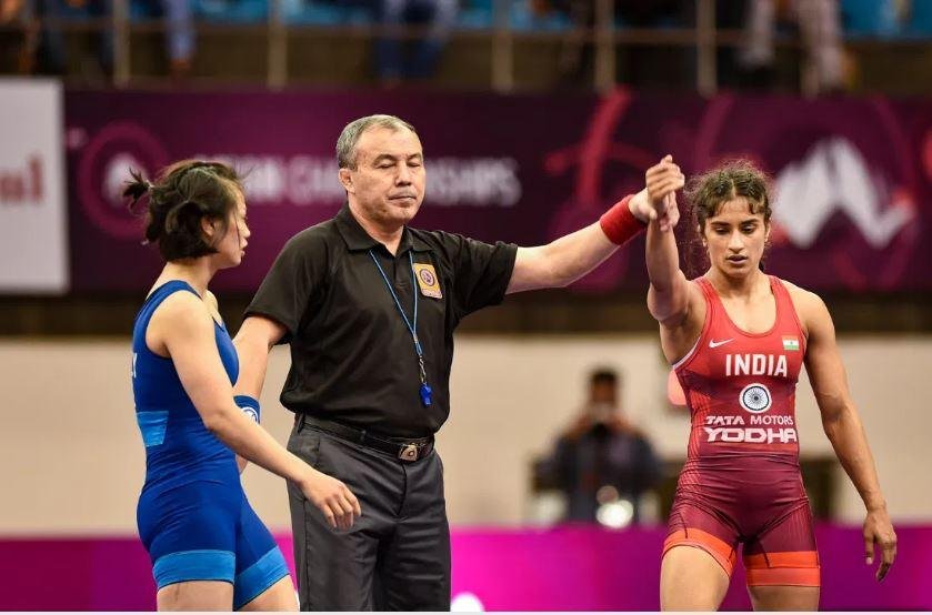 Paris Olympics: Vinesh Phogat Hospitalised - पहलवान विनेश फोगाट की तबीयत बिगड़ी और अस्पताल में भर्ती, अधिकारी मौके पर, पीएम मोदी ने बढ़ाया हौसला Vinesh Phogat Hospitalised