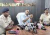 धनबाद पुलिस ने 7 घंटे में 105 वांछित अपराधियों को किया गिरफ्तार