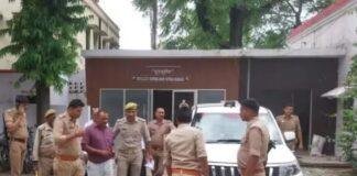 पुलिस की गिरफ्त में सपा नेता नवाब सिंह यादव