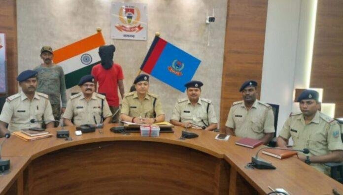 Ramgarh Crime News : लेवी वसूली गिरोह का सदस्य गिरफ्तार...