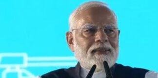 नरेंद्र मोदी